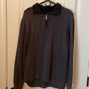 Van Heusen quarter zip sweater. Gray in color and size medium.